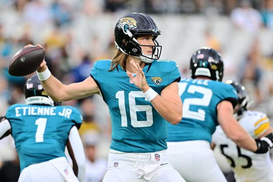 Jacksonville Jaguars quarterback Trevor Lawrence throws a pass during 2025 preseason game