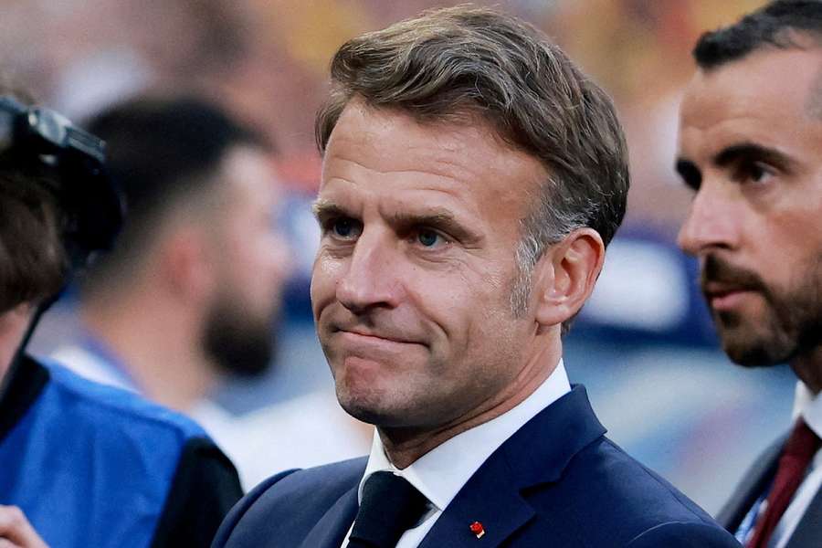 Macron Macron