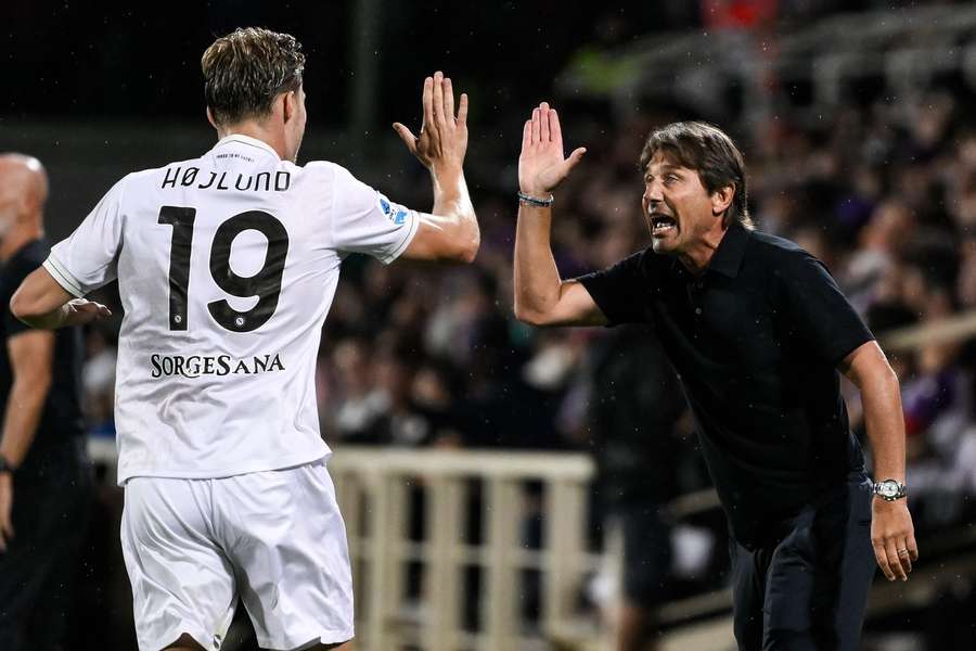 Di Canio hails Conte's Napoli: Champions League within their reach Di Canio hails Conte's Napoli: Champions League within their reach