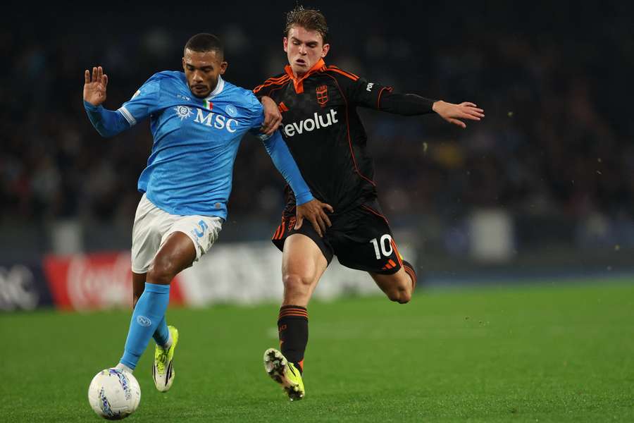 L'ultimo confronto tra Napoli e Como