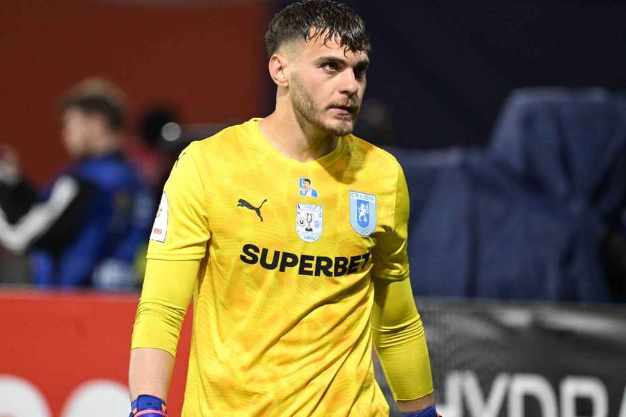 Laurențiu Popescu, goalkeeperul Universității Craiova Laurențiu Popescu, goalkeeperul Universității Craiova