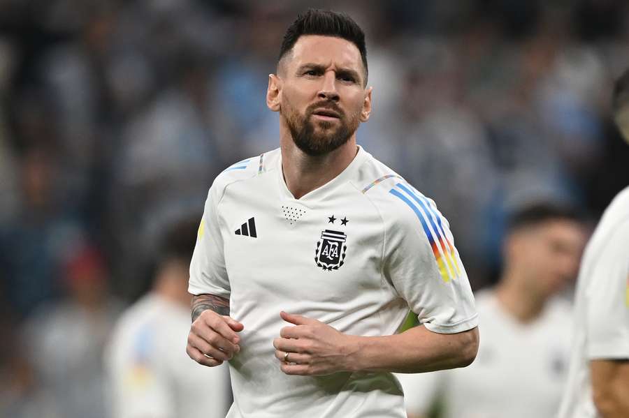 Messi ultrapassa Matthäus e torna-se no jogador com mais jogos em fases finais do Mundial