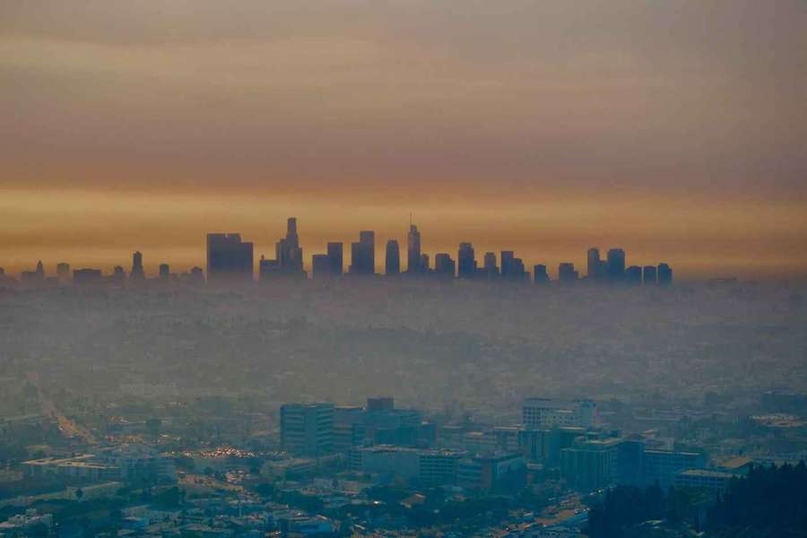 NBA odložila kvůli požárům v okolí Los Angeles zápas.