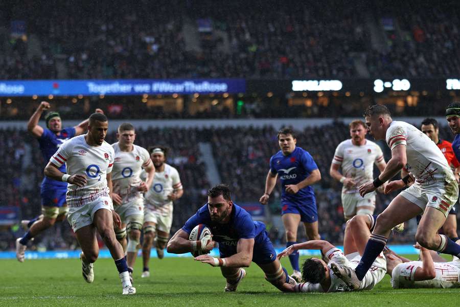 Charles Ollivon scored two tries for France against England