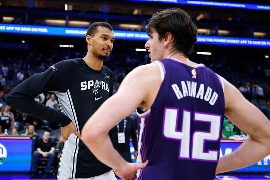Maxime Raynaud et Victor Wembanyama honorés.