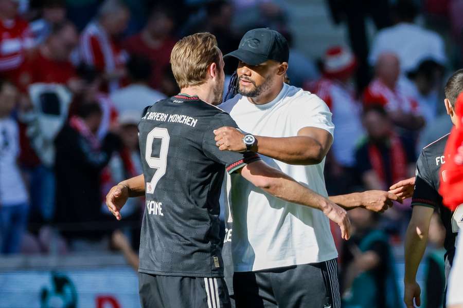 Bayern musi sobie radzić w Paryżu bez trenera Kompany'ego. Kane: "Będzie nam go brakowało"