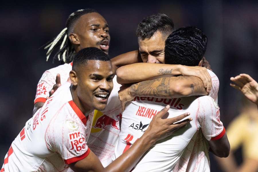 Raul fez o golo da vitória do Bragantino sobre o Athletico-PR