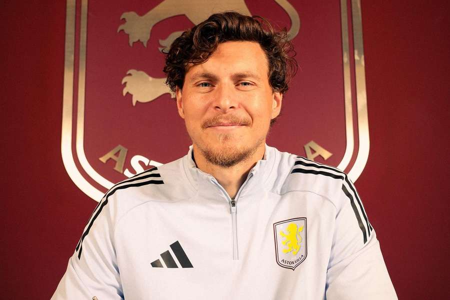 Victor Lindelöf muda-se para o Aston Villa Victor Lindelöf muda-se para o Aston Villa