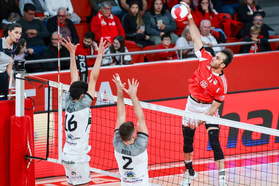 Benfica derrotou Académica de Espinho