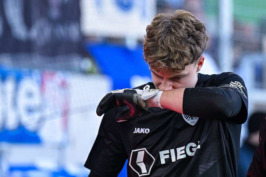 Schenk wurde gegen Schalke nach einer Notbremse vom Platz gestellt