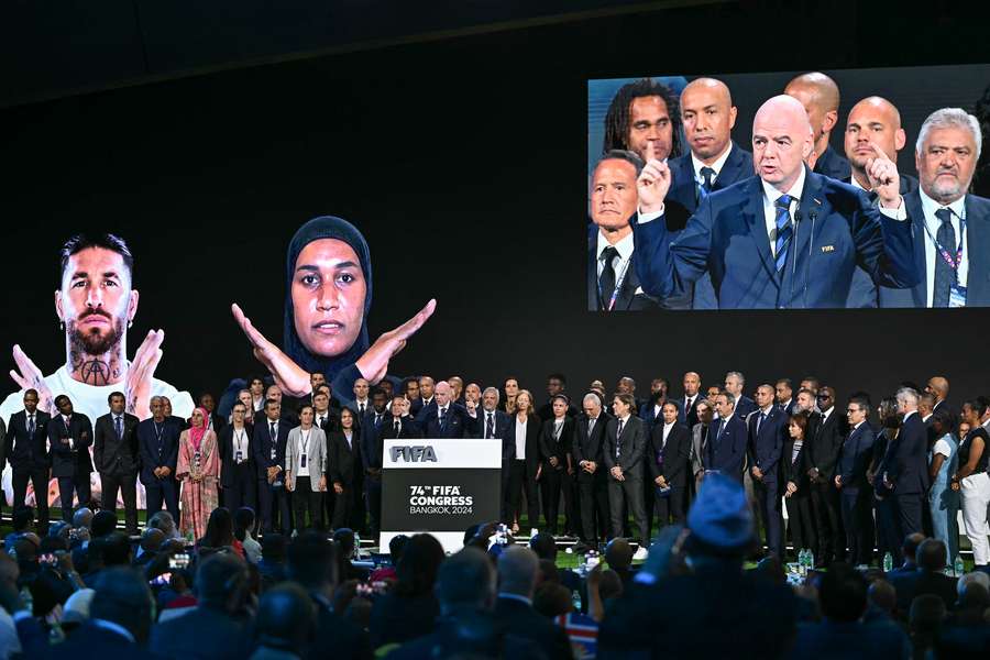 Gianni Infantino introduceerde het handgebaar tijdens het 74e jaarlijkse FIFA-congres