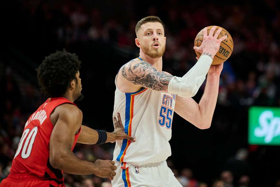 Isaiah Hartenstein legt ein Double-Double aufs Board.