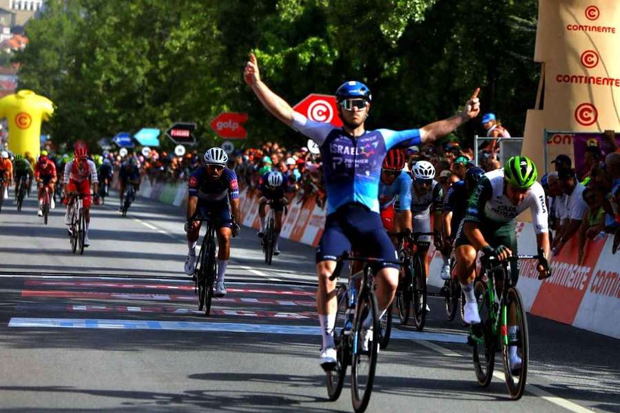 Brady Gilmore celebra em Viseu