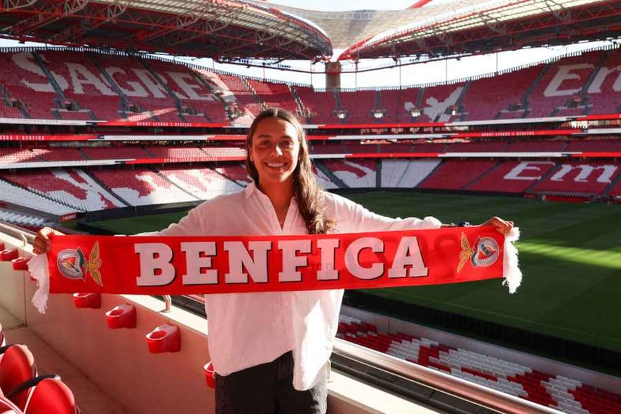 Jogadora de 22 anos chega do Portland Thorns