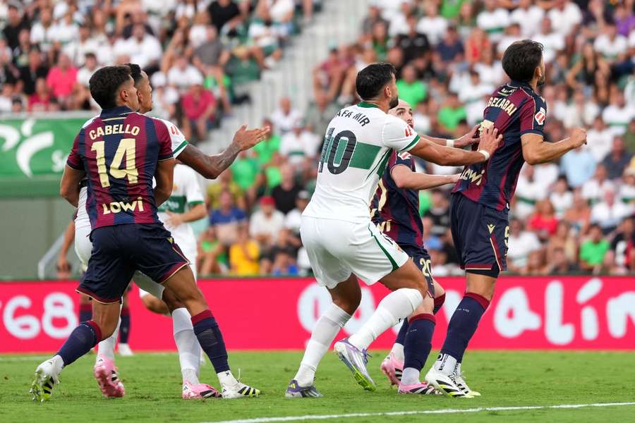Imagen del Elche-Levante de ida