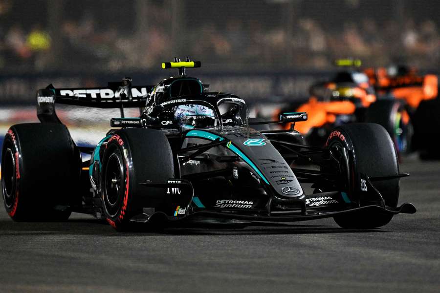 Kimi Antonelli e sua Mercedes no GP de Singapura