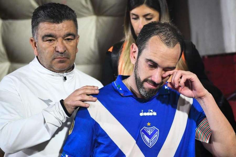 Diego Godín a joué son dernier match avec Vélez contre Huracán dimanche dernier.