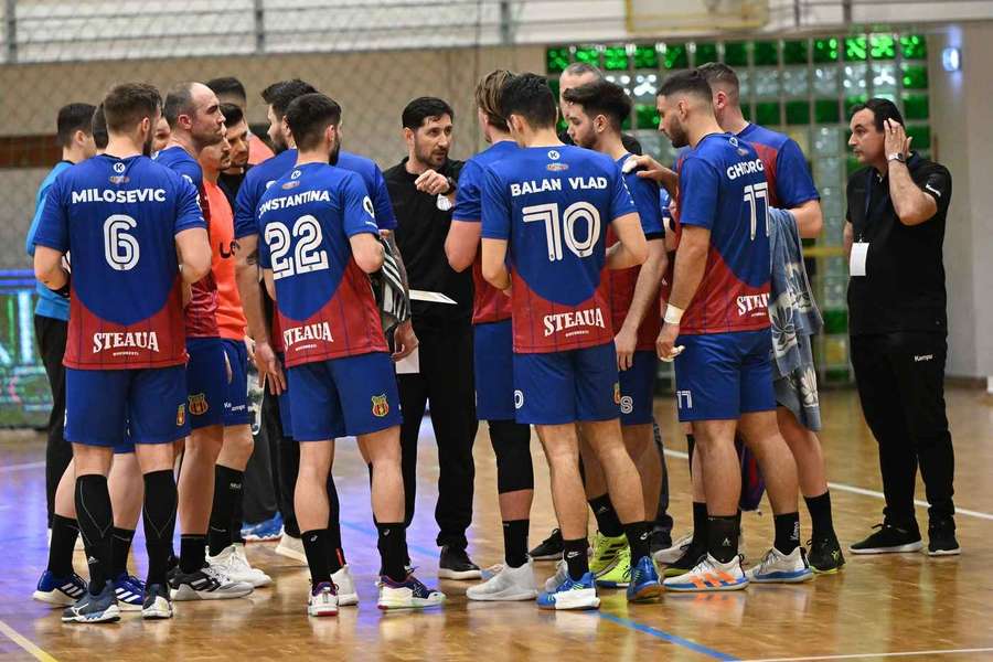Steaua a pierdut din nou şi este tot mai aproape de retrogradarea din liga masculină de handbal