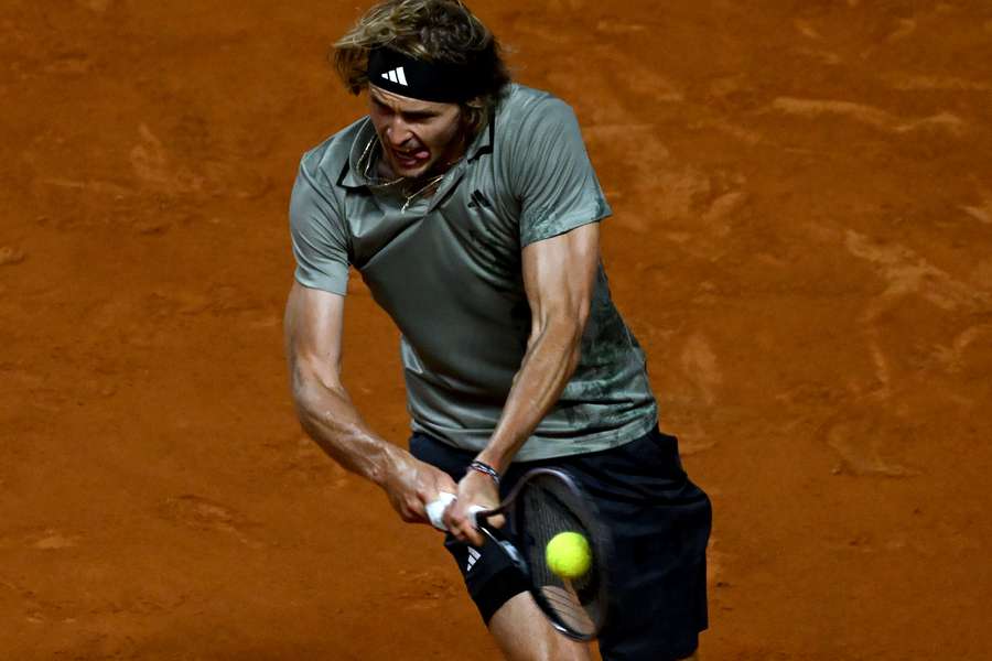 Alexander Zverev nach Aufgabe im Halbfinale vom ATP Turnier in Genf