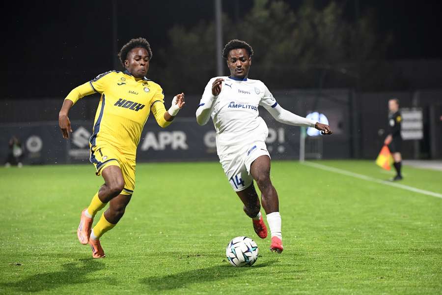 Pas de vainqueur entre Pau et Troyes