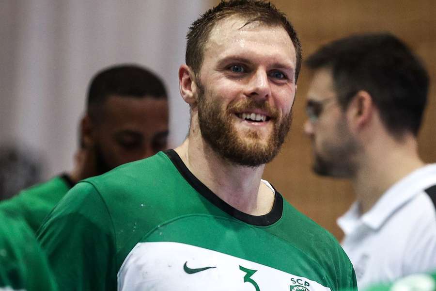 Benjamin Jakobsen com a camisola do Sporting