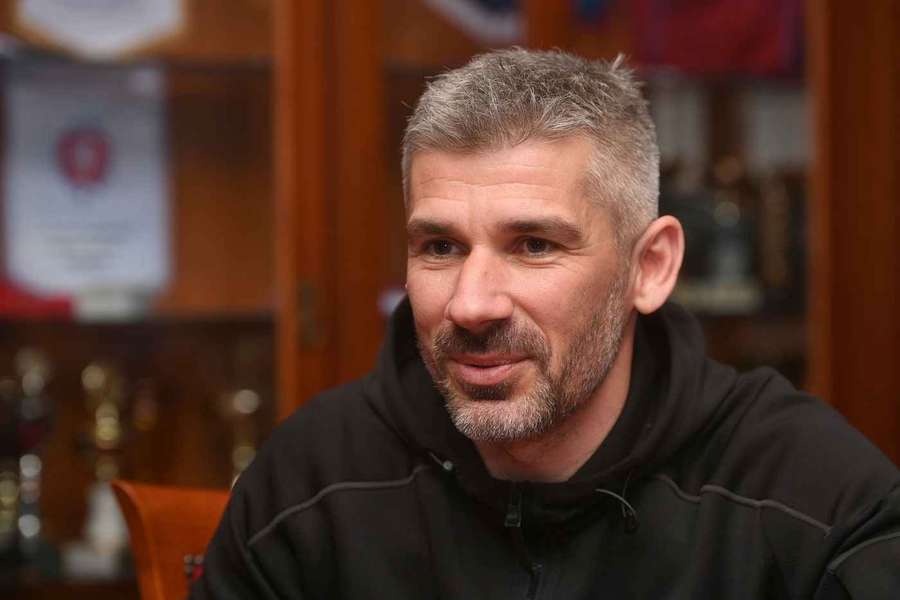 Asistent reprezentačního trenéra Jan Rezek. Asistent reprezentačního trenéra Jan Rezek.