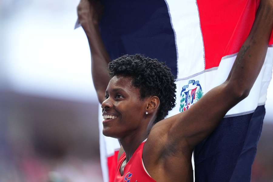 Marileidy Paulino heeft de 400 meter sprint gewonnen met een olympisch record