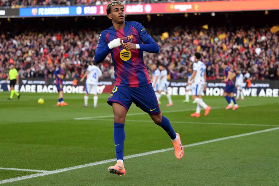 Lamine Yamal celebra o seu golo Lamine Yamal celebra o seu golo