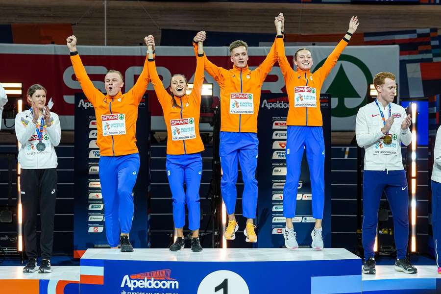 Países Baixos venceram a final dos 4x400 metros
