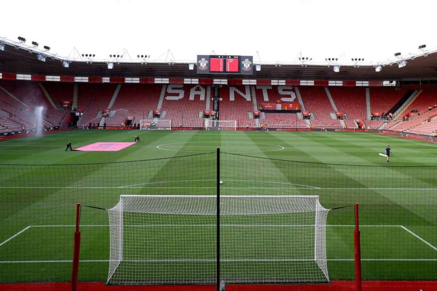 Southampton will host Arsenal at St Mary's Stadium on Sunday.