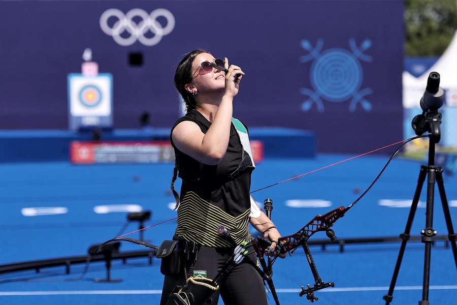 Ana Luiza Caetano está nas oitavas de final do Tiro com Arco