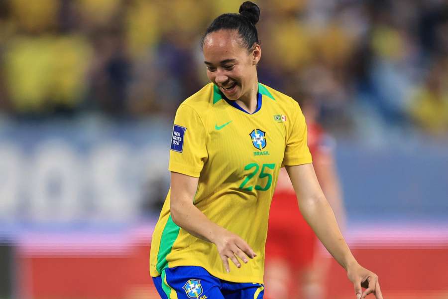 Aline Gomes marcou o gol da vitória da Seleção 