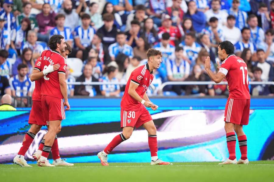 El Sevilla acaba con el invicto del Deportivo y se mete en zona Champions (0-1) El Sevilla acaba con el invicto del Deportivo y se mete en zona Champions (0-1)