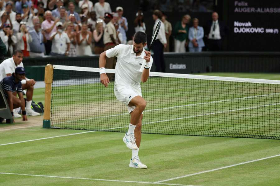 Djokovic à Wimbledon. Djokovic à Wimbledon.