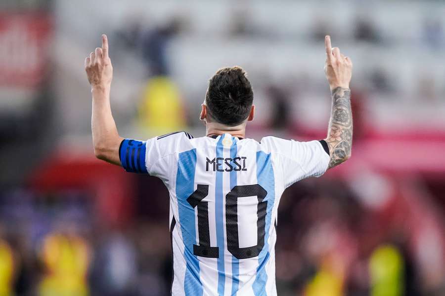 Argentína je už len pár krokov od rekordu, tréner Scaloni velebil Messiho