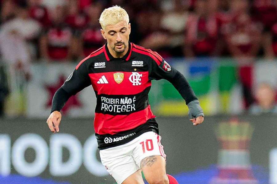 Arrascaeta não conseguiu impedir a eliminação rubro-negra Arrascaeta não conseguiu impedir a eliminação rubro-negra