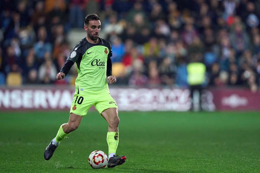 Sergi Darder ao serviço da águia Sergi Darder ao serviço da águia