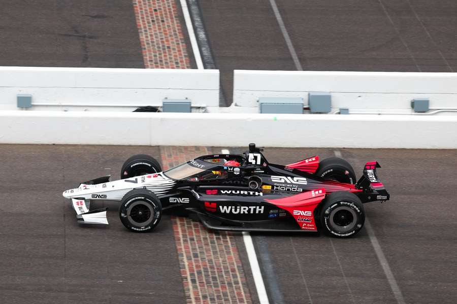 Schumacher esteve entre os dez melhores pilotos já perto do final Schumacher esteve entre os dez melhores pilotos já perto do final