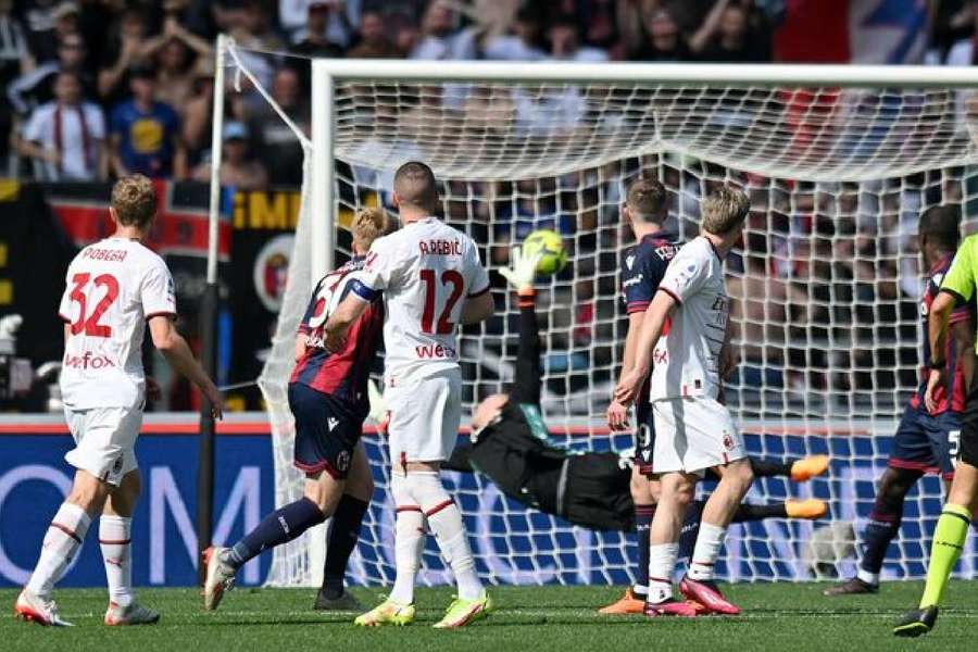 Bologna held Milan to a draw
