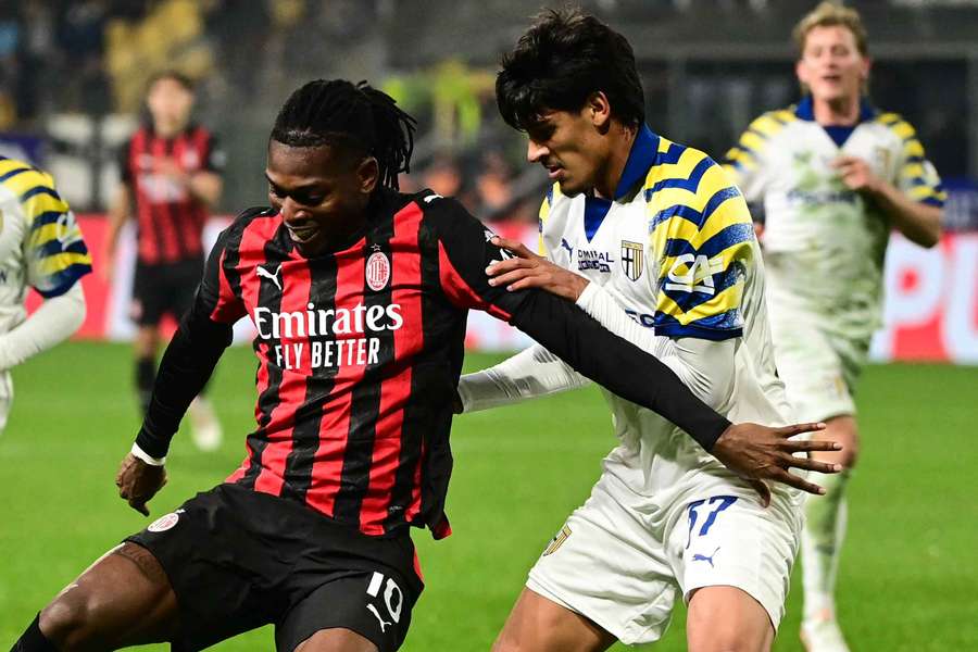 O Milan desperdiçou a chance de se isolar na ponta da Serie A