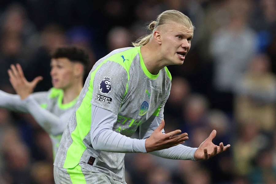 Haaland frustrado diante do Everton