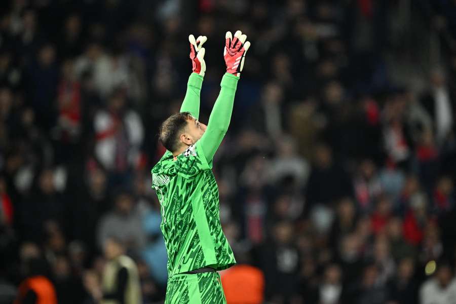 Gianluigi Donnarumma a encore maintenu les siens en vie.