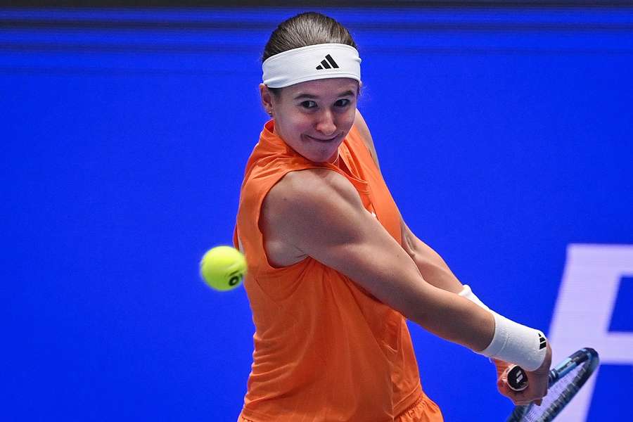 Nikola Bartůňková v boji o postup do dalšího kola. 