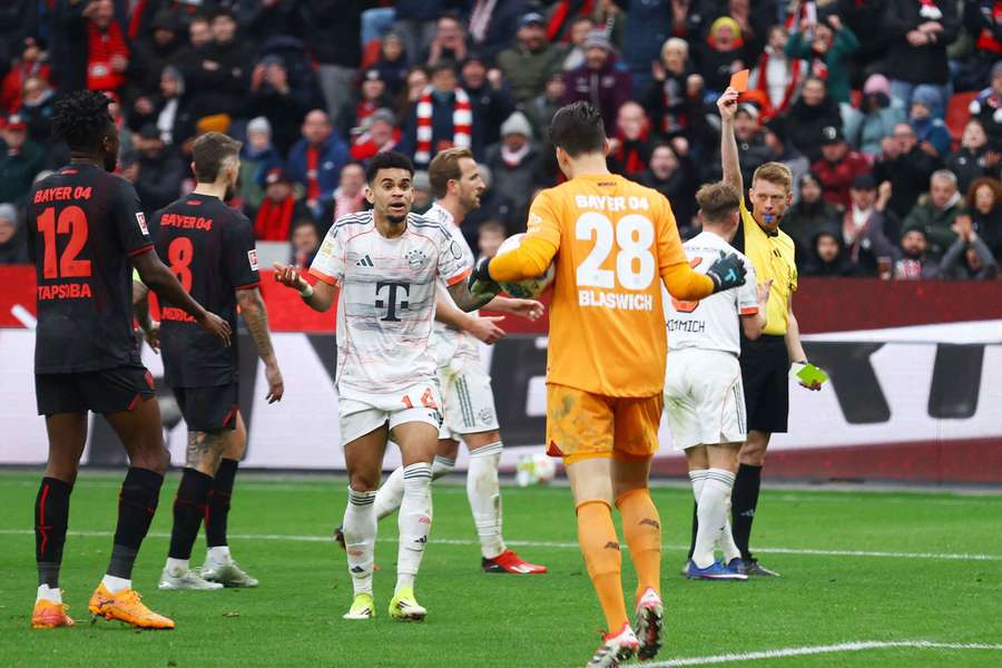 Luís Díaz marcou e acabou expulso