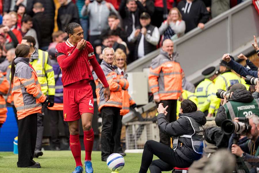 Van Dijk nie przedłużył jeszcze kontraktu