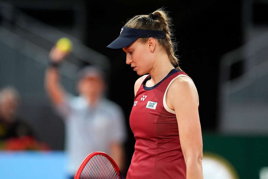 Jelena Rybakinová v noční bitvě v Madridu padla s Anastasijí Potapovovou.