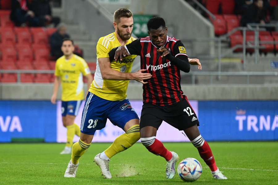 Taiwo má proti Michalovciam úspešnú bilanciu.