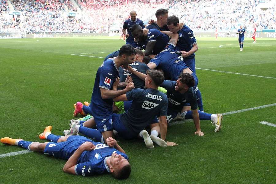 Jogo do Hoffenheim teve três gols nos acréscimos