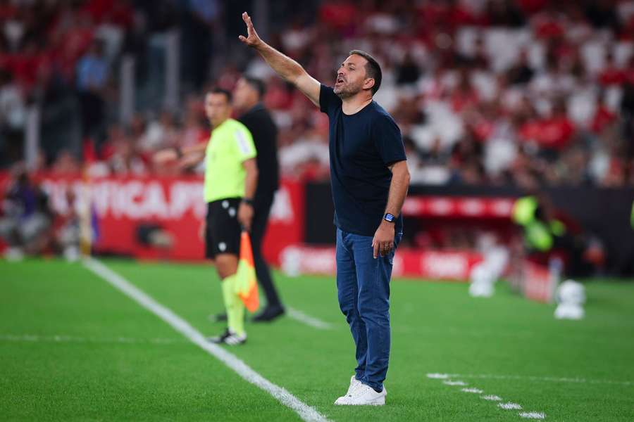 Vasco Matos, treinador do Santa Clara