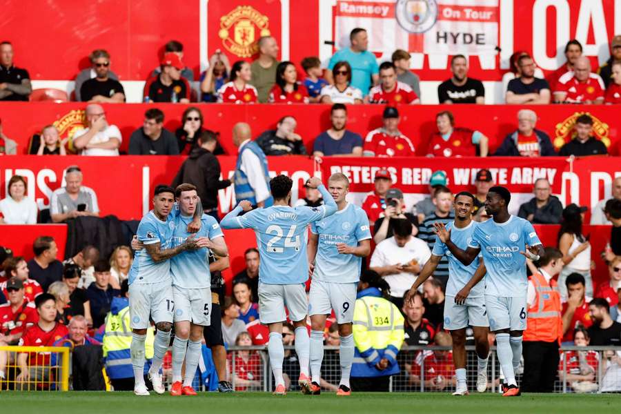 Manchester City je vítězem derby.